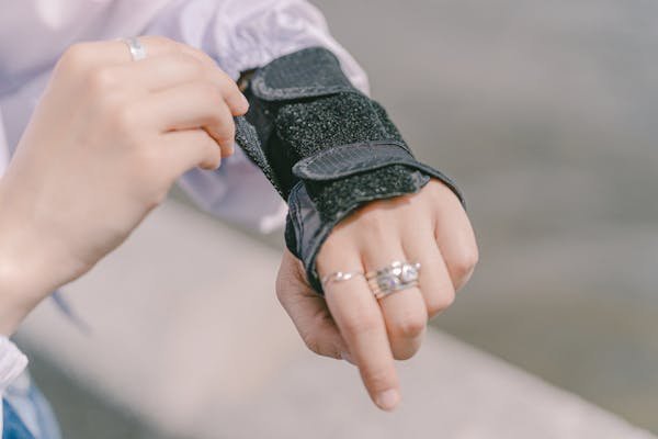 Guide pratique pour bien choisir son attelle de poignet